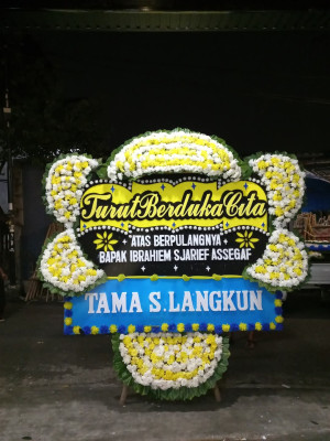 Papan Bunga Duka di Mapanget